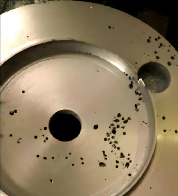 灰色の鋳鉄の部分における皮下多孔性の特徴と予防尺度